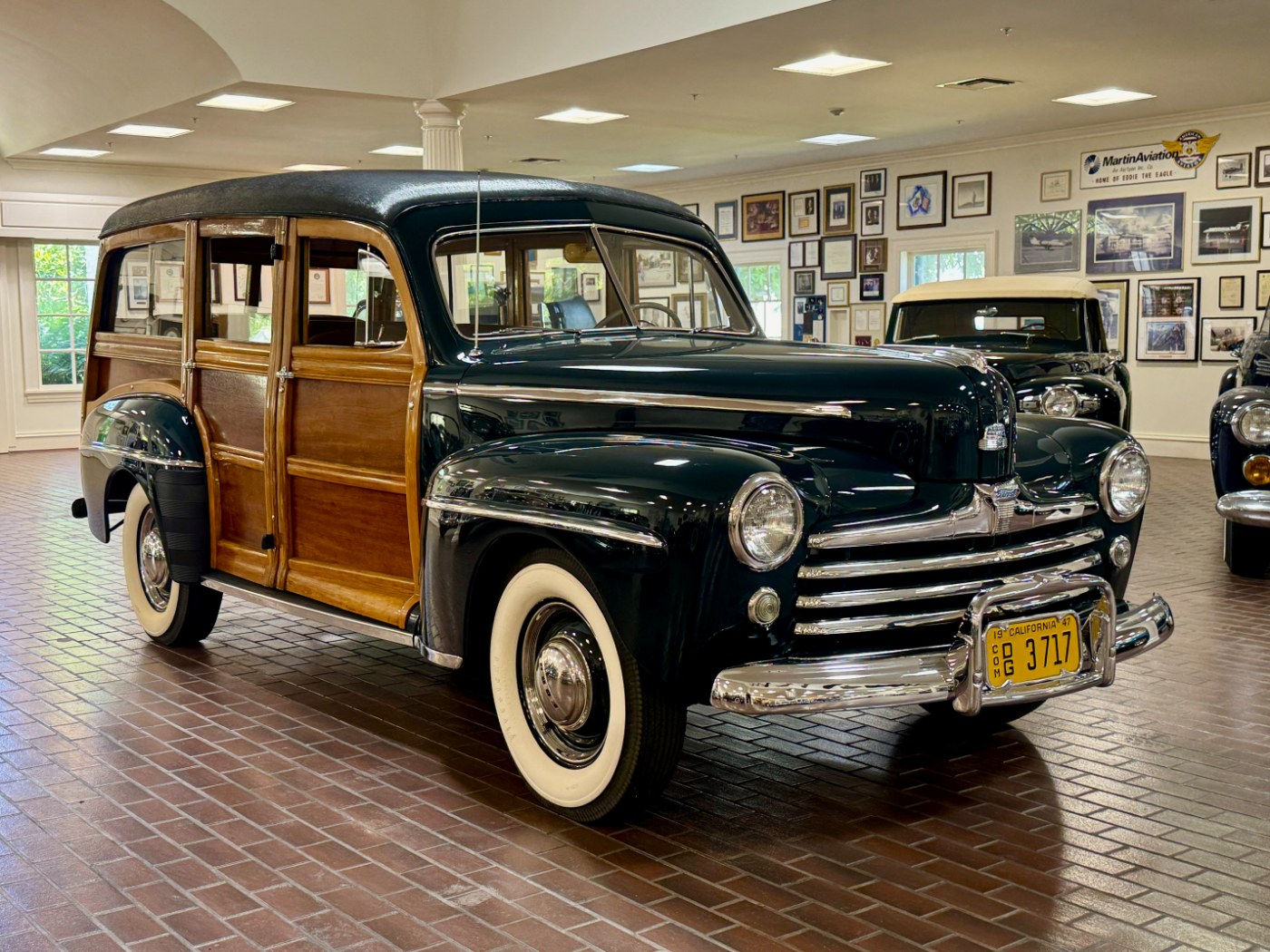 1947 Ford Super Deluxe Woody