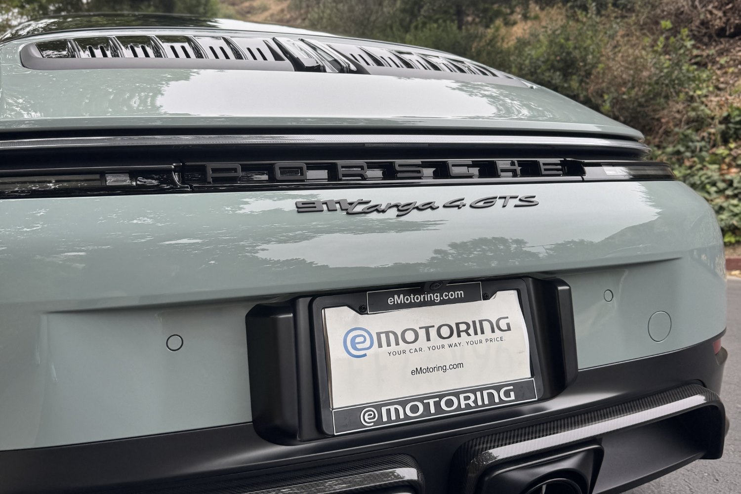A Porsche 911 Targa 4 GTS with an eMotoring plate frame